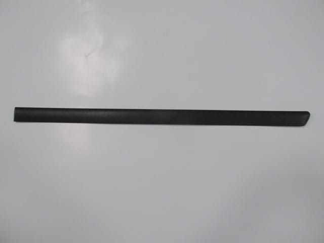 VOLKSWAGEN-PASSAT--B5--97/00;-REAT-DOOR-MOULDING-LH-BLACK