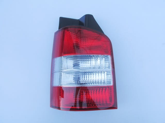 VOLKSWAGEN-TRANSPORTER--T5--04/09;-STOP-LAMBASI-SOL-KIRMIZI/BEYAZ-(MARS)-(E-MARKLI)