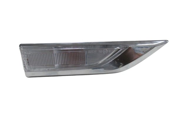 VOLKSWAGEN-CADDY--15/18;-SIDE-LAMP-RH-CHROME-MLDG
