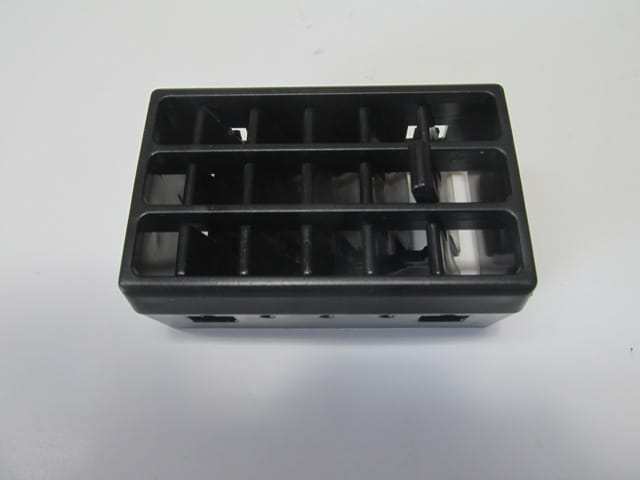 RENAULT-R11--FLASH--86/95;-HEATER-BLOWING-CENTER-GRILLE