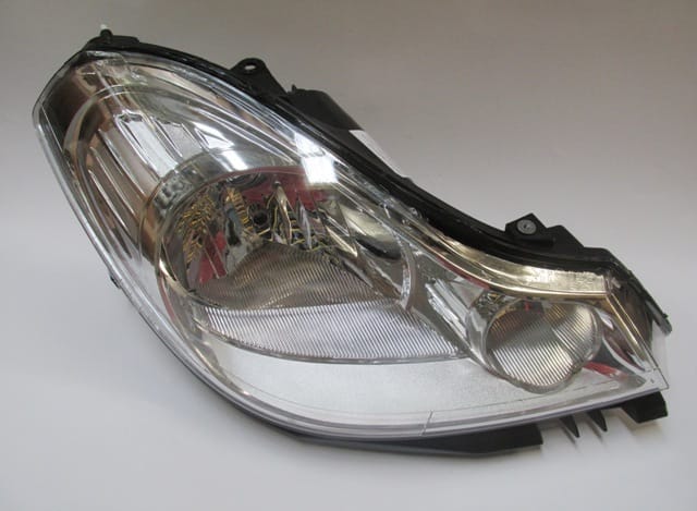 RENAULT-SYMBOL--THALIA--SD--09/12;-FAR-LAMBASI-SAĞ-ELEKTRİKLİ/MOTORSUZ/5-FİŞLİ-(H4)(AYFAR)