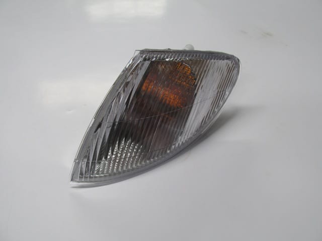 RENAULT-MEGANE--1--98/99;-ÖN-SİNYAL-SOL-BEYAZ-(PLEKSAN)