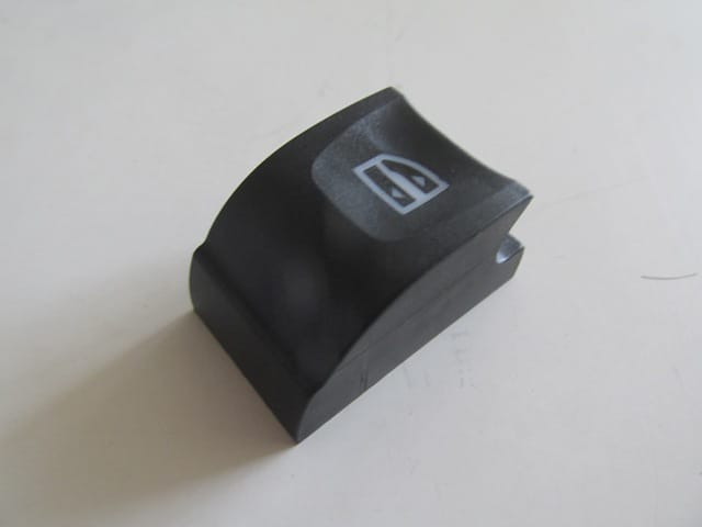 RENAULT-LAGUNA--08/12;-ÖN/ARKA-CAM-DÜĞME-BUTONU-SAĞ