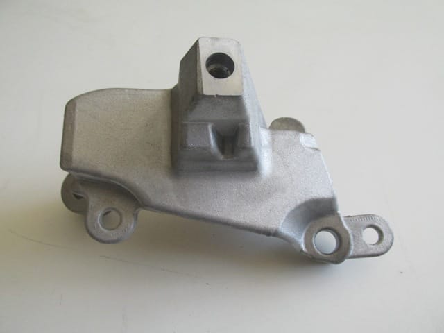 RENAULT-MEGANE--3--HB--10/13;-ŞANZUMAN-TAKOZU-1,5-DCI-(6-VİTES)