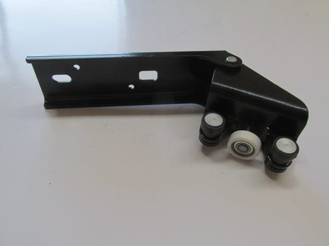 RENAULT-TRAFIC--04/14;-CENTRAL-ROLLER-ARM-RH