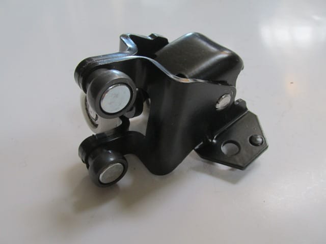 CITROEN-BERLINGO--08/18;-MIDDLE-DOOR-HINGE-RH