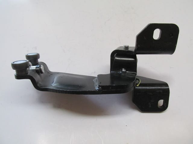 FIAT-DOBLO--11/15;-CENTRAL-ROLLER-ARM-RH