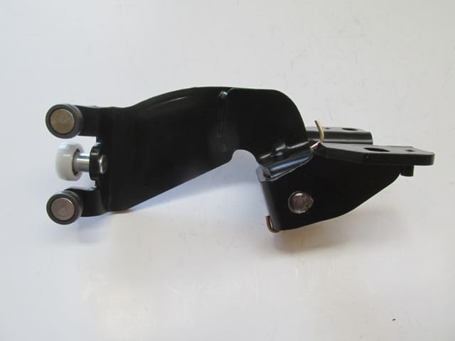 FIAT-DOBLO--11/15;-CENTRAL-ROLLER-ARM-LH