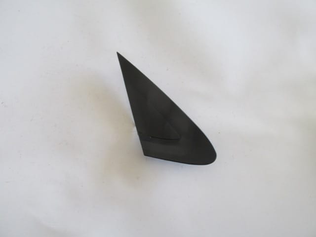 FIAT-GRANDE-PUNTO--06/12;-DOOR-MIRROR-GARNISH.FR.PILLAR-RH-(PLASTIC-INJECTION)