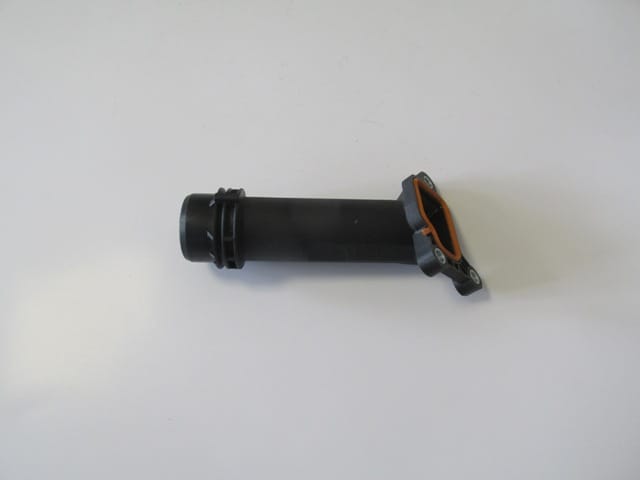 BMW-X3--F25--11/17;-SİLİNDİR-KAPAĞI-SU-BAĞLANTI-BORUSU-(SU-FLANŞI)