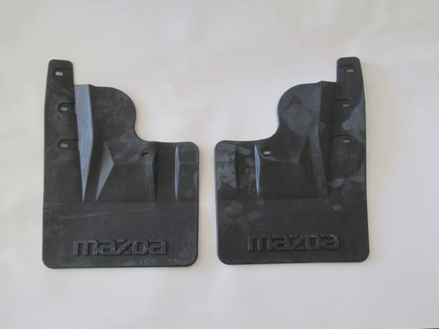 MAZDA-E2200--MINIBÜS--88/09;-FRONT-MUD-GUARD-RH/LH-SET-2PCS