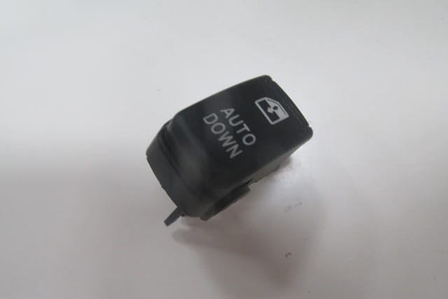 HYUNDAI-GETZ--03/05;-FRONT-LH-DOOR-WINDOW-SWITCH-BUTTON-COVER-RH/LH-SET-(2-PCS)