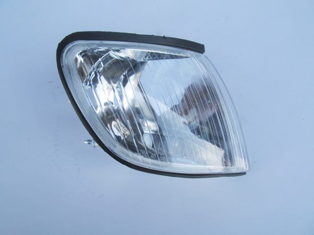 HYUNDAI-STAREX--MINIBÜS--98/08;-CORNER-LAMP-RH