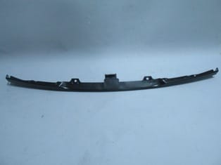 OPEL-VECTRA--A--88/95;-GRILLE-LOWER-MOULDING