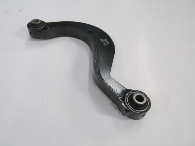 VOLKSWAGEN JETTA- 5- 06/10; ARKA ÜST TABLA BURÇLU SAG/SOL AYNI (ADET) (SALINCAK) (SH)