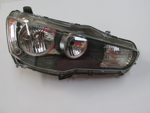 MITSUBISHI LANCER- 08/16; FAR LAMBASI SAG MANUEL SARI REFLEKTÖRLÜ (HB4/HB3) (CASP)