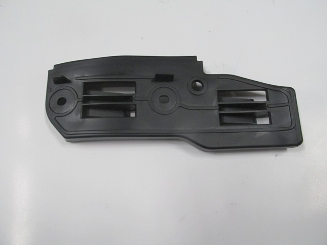 VOLKSWAGEN-PASSAT--B5--01/05;-FRONT-BUMPER-BRACKET-LH-PLASTIC