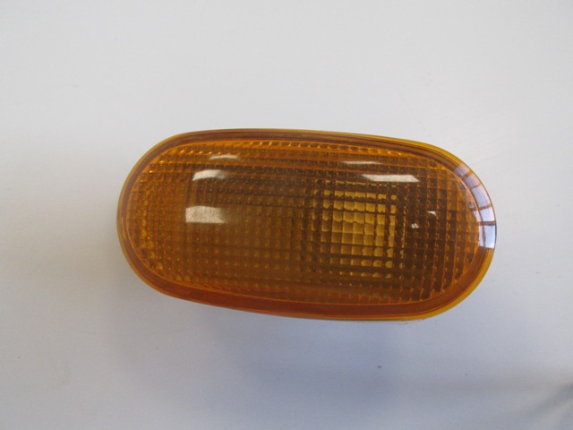 MITSUBISHI-L200--PICK-UP--99/06;-SIDE-LAMP-AMBER-RH/LH