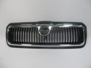 SKODA OCTAVIA- 96/00; ÖN PANJUR SİYAH (NİKELAJ ÇERÇEVELİ) (TYG)