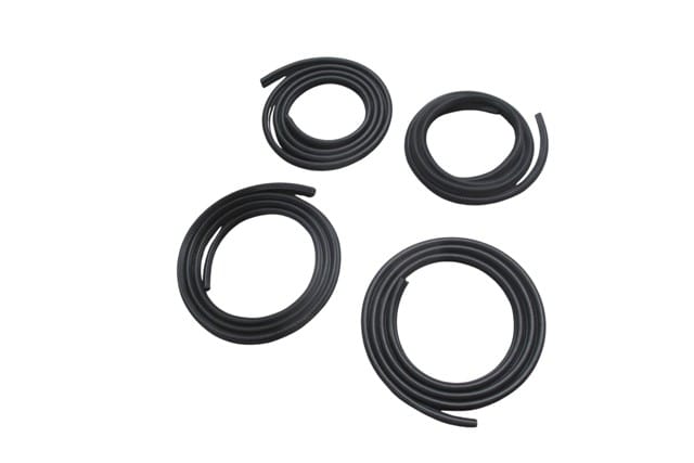 RENAULT R9- BROADWAY- 83/96; ÖN/ARKA KAPI TOZ LASTİĞİ TAKIM (4 PARÇA) (KAPI FİTİLİ)