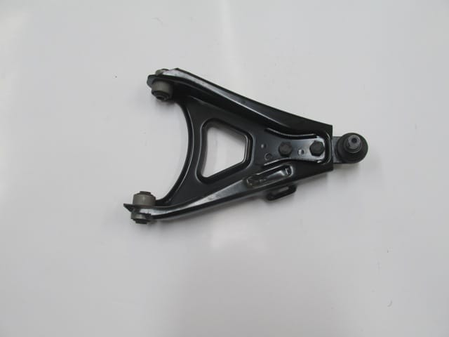 RENAULT R9- BROADWAY- 83/96; ÖN ALT TABLA SAG ROTILLI/BURÇLU (SALINCAK) (SH)