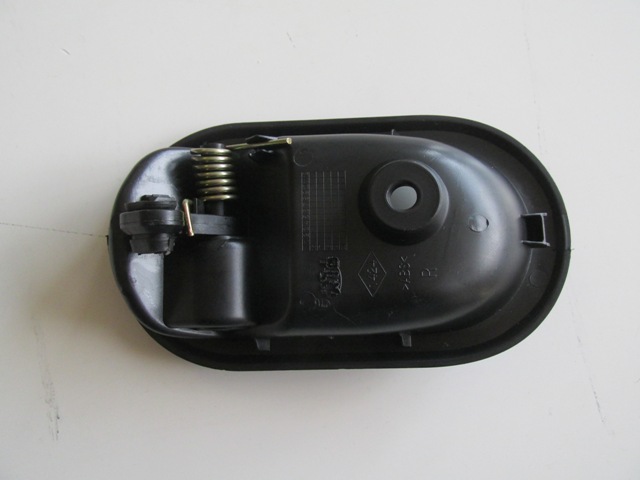 RENAULT-MODUS--06/08;-FRONT-DOOR-INSIDE-HANDLE-RH-BLACK