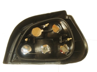 RENAULT MEGANE- 1- 96/99; STOP LAMBASI SOL KIRMIZI/FÜME HATCHBACK 5 KAPI (FAMELLA)