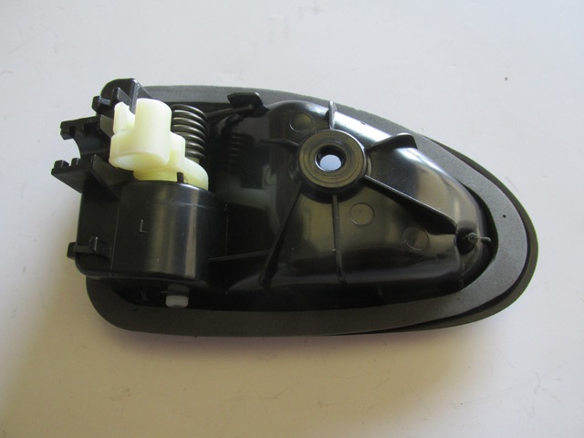 RENAULT-MEGANE--1--98/99;-FRONT-DOOR-INSIDE-HANDLE-RH-BLACK