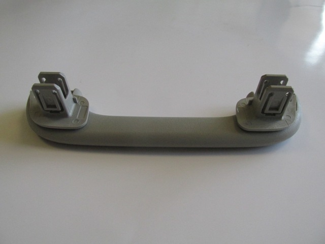 RENAULT-FLUENCE--09/16;-FRONT-ROOF-HANDLE-GRIP-FIXING-NUT-RH-GREY