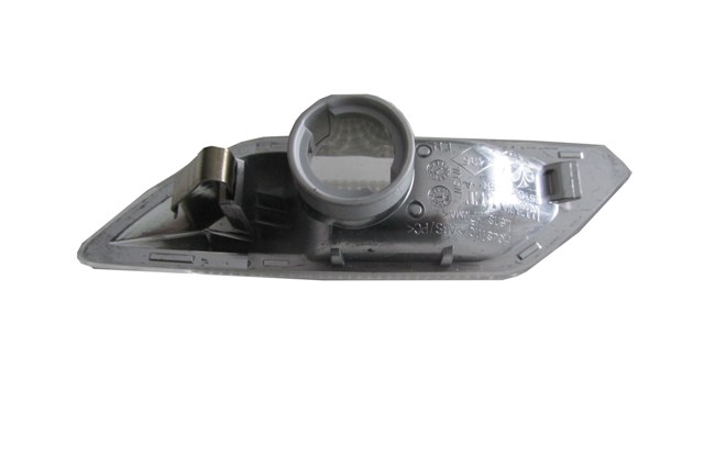 RENAULT-TALIANT--21/23;-SIDE-LAMP-LH-CLEAR