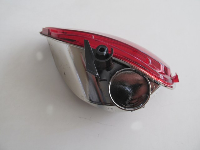 RENAULT-TALIANT--21/23;-REAR-BUMPER-REFLECTOR-RH-RED