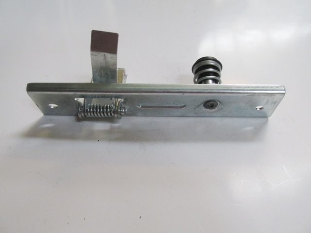 RENAULT-MASTER--2--04/10;-HOOD-LOCK