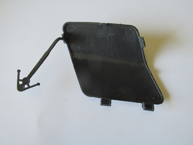 RENAULT-MASTER--11/19;-FRONT-BUMPER-TOW-HOOK-COVER