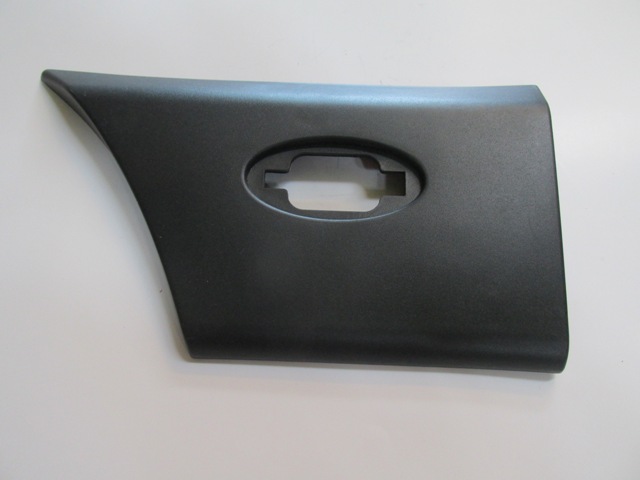 RENAULT-MASTER--3--11/19;-REAR-FENDER-BODY-MOULDING-LH-BLACK-W/LAMP-HOLE