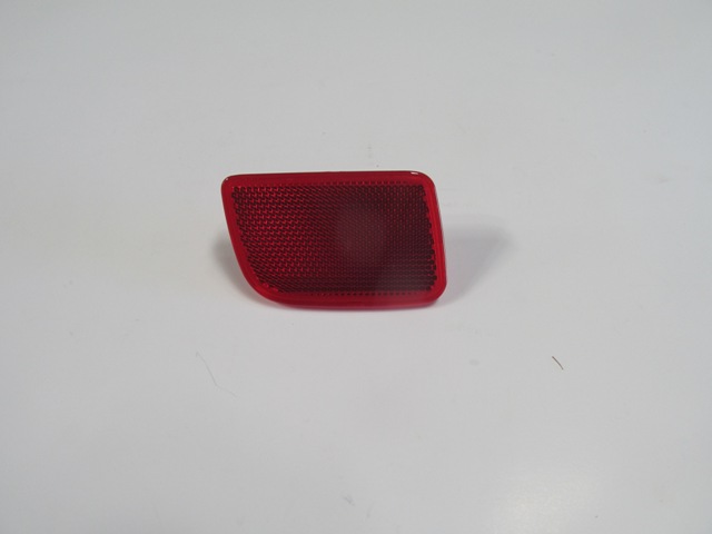 RENAULT-MASTER--4--20/22;-REAR-BUMPER-REFLECTOR-LH-RED