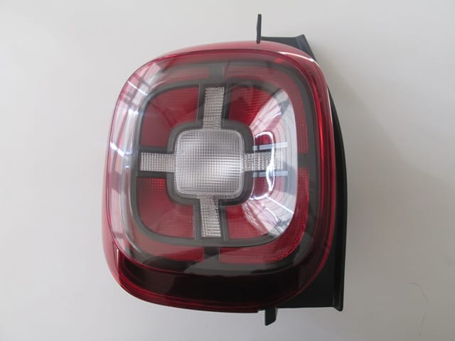 DACIA DUSTER- 18/21; STOP LAMBASI SOL KIRMIZI/BEYAZ (MARS)