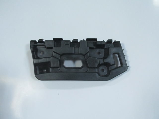 DACIA-DOKKER--13/21;-FRONT-BUMPER-BRACKET-RH