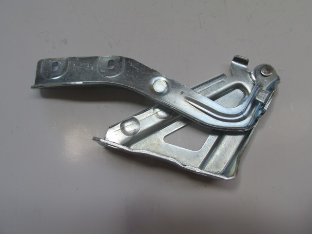 PEUGEOT-BIPPER--08/17;-HOOD-HINGE-RH