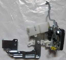 MITSUBISHI CANTER- FUSO- 06/12; ÖN KAPI KİLİDİ SOL (FE711/839/859E/859G) (TYG)