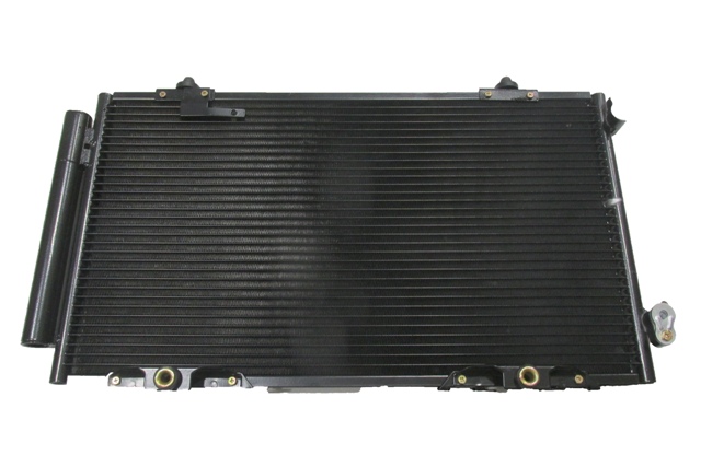 TOYOTA AVENSIS- 01/02; KLIMA RADYATÖRÜ MANUEL/OTOMATIK 2.0I