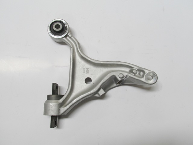 VOLVO S60- 00/04; ALT TABLA SAG BURÇLU (SALINCAK) (SH)