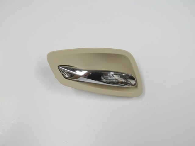 BMW 3 SERI- E90- COUPE- 05/11; ÖN KAPI İÇ AÇMA KOLU SOL BEJ (ELCEĞİ NİKELAJLI) (HUSHAN)