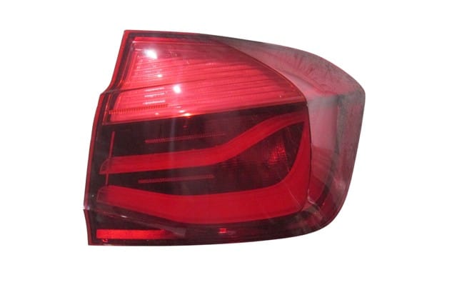 (YENİ ÜRÜN!!!)BMW 3 SERI- F30- 15/18; DIŞ STOP LAMBASI SAĞ KIRMIZI (LEDLİ) (E MARKLI)