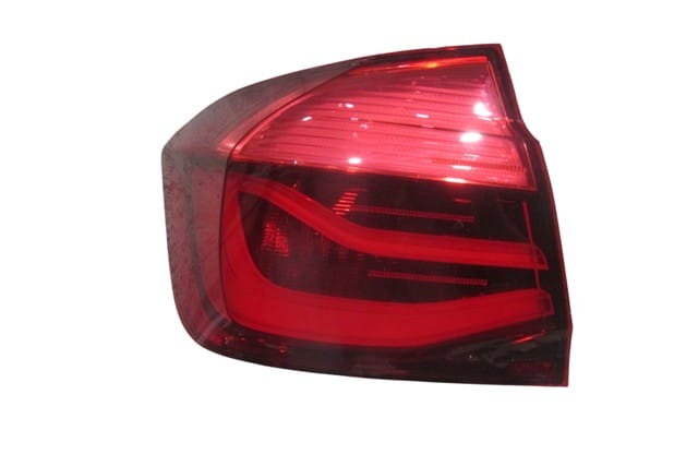 (YENİ ÜRÜN!!!)BMW 3 SERI- F30- 15/18; DIŞ STOP LAMBASI SOL KIRMIZI (LEDLİ) (E MARKLI)