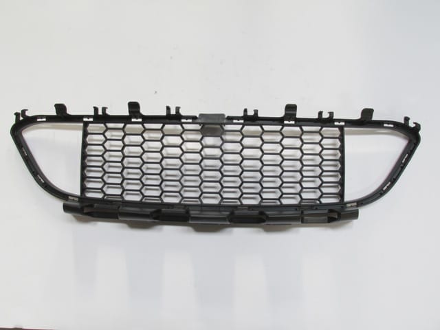BMW 3 SERI- F30- 12/18; ÖN TAMPON PANJURU SİYAH (M-TECH) (TW)