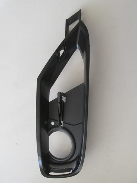 BMW 3 SERI- F30- 12/14; SİS LAMBA KAPAĞI SAĞ SİS DELİKLİ (SPORT LINE) (TW)