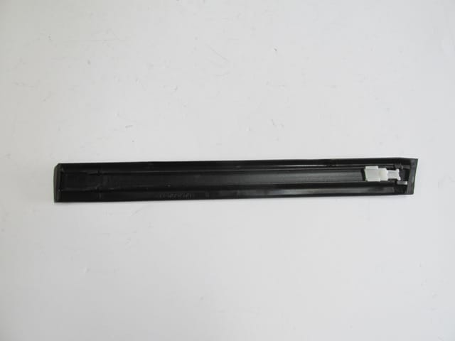 BMW 5 SERI- E34- 88/95; ÖN ÇAMURLUK BANDI SOL (TYG)