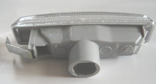 BMW 5 SERI- E39- 96/00; ÇAMURLUK SINYALI SAG/SOL AYNI (ADET) BEYAZ (FAMELLA)