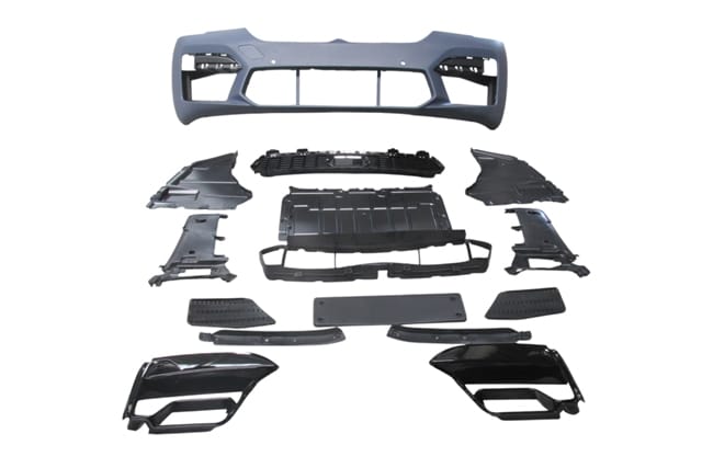 BMW 5 SERI- G30- 20/22; ÖN TAMPON GRİ (IZGARALI/SİS KAPAKLI/SENSÖR DELİKLİ) (F90/M5/LCI)