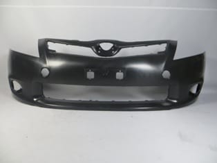TOYOTA AURIS- 11/12; ÖN TAMPON SİYAH (ÇEKİ DEMİRİ DELİKLİ/SİS DELİKLİ) (TÜV) (TYG)